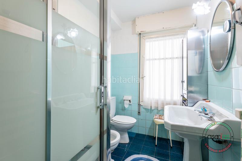 Foto b2f71d4d-e7b6-41b1-80cc-c2e15ad08627. Piso en Gijón - calle padilla 5 4 dormitorios, 2 baños, salón, cocina y plaza de garaje con espacio, luz y potencial en pleno Centro de la ciudad en Gijón
