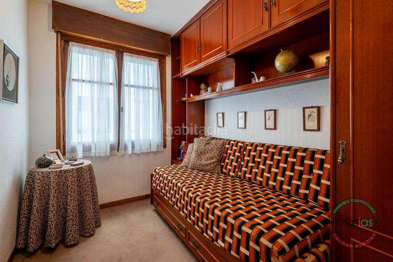 Foto f7a8153c-7bd2-47e5-9932-0dec78adc10d. Piso en Gijón - calle padilla 5 4 dormitorios, 2 baños, salón, cocina y plaza de garaje con espacio, luz y potencial en pleno Centro de la ciudad en Gijón