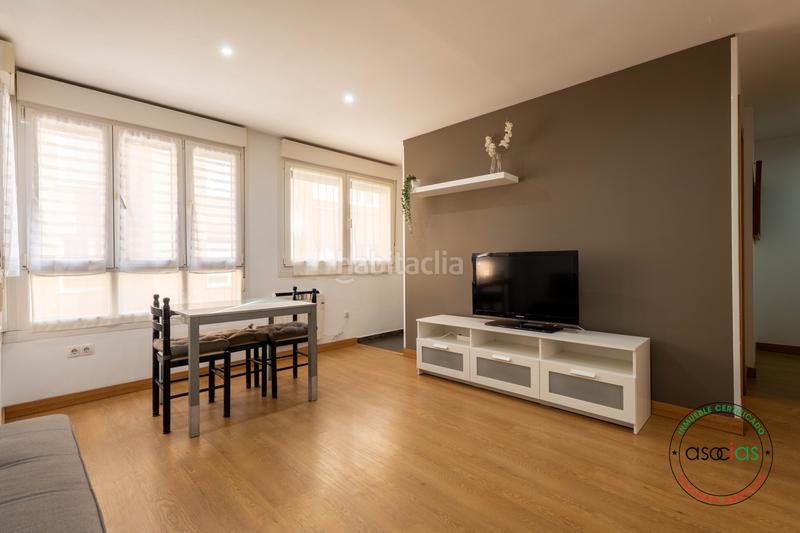 Foto 030fe57d-c61a-456f-ad85-1785c15df5b8. Piso en Gijón - calle hernan cortes 17 venta de apartamento en La Calzada en Gijón