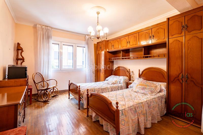 Foto 8968fb79-6a4d-4c45-a8f3-8fef7fee4b62. Piso en Gijón - calle cean bermudez 46 venta de piso centrico en Gijón
