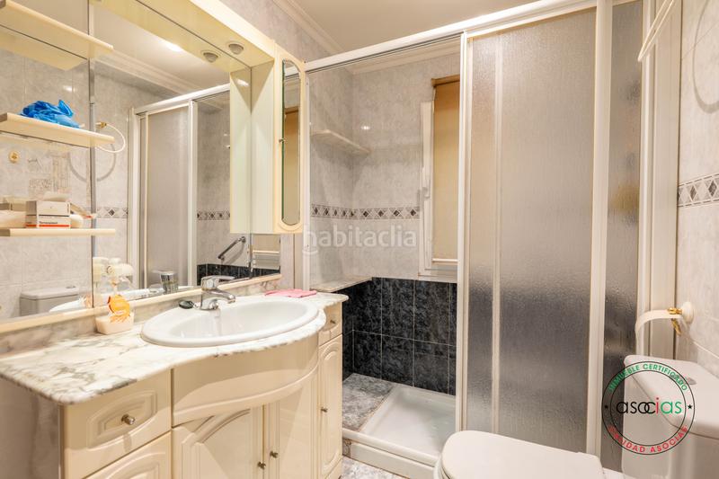 Foto 9ea10a04-fff7-49d2-a69c-d10661bab9ea. Piso en Gijón - calle cean bermudez 46 venta de piso centrico en Gijón