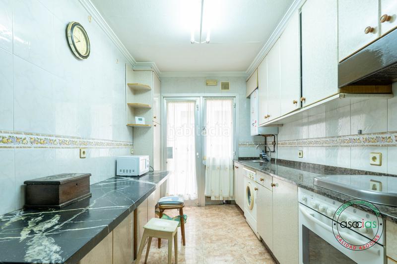 Foto eb0b8bd2-fd2d-46f5-8ced-f5c5570a85ea. Piso en Gijón - calle cean bermudez 46 venta de piso centrico en Gijón