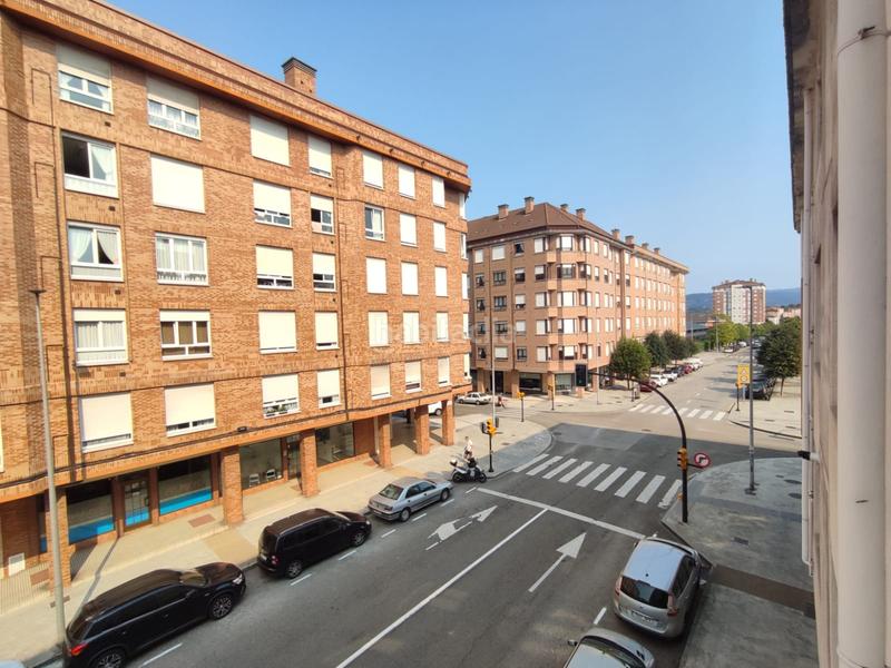 Foto db51922d-3939-4297-bde8-e32dbf41d3f3. Lloguer pis amb calefacció a Pumarín Gijón