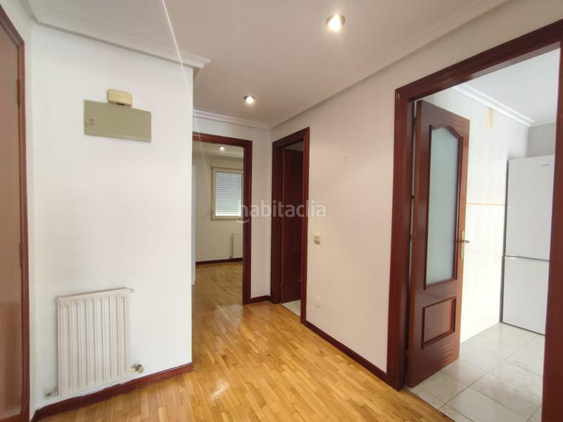 Foto 3fbf3d8e-7937-47a8-a96d-6a46cb259bb7. Location appartement avec chauffage dans Pumarín Gijón