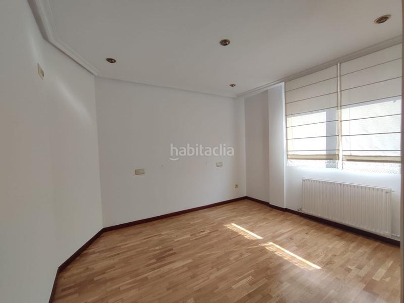 Foto b31ff5bc-8a70-40b1-8e1b-a4bc7be46c66. Location appartement avec chauffage dans Pumarín Gijón