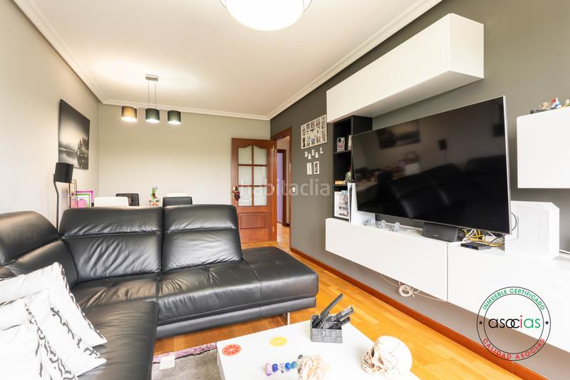 Foto 56ce7a63-f894-481f-91e7-d878147e2c4c. Piso en Gijón - calle matilde de la torre 15 venta piso en zona Roces 2 dormitorios 2 baños luminoso y soleado en Gijón