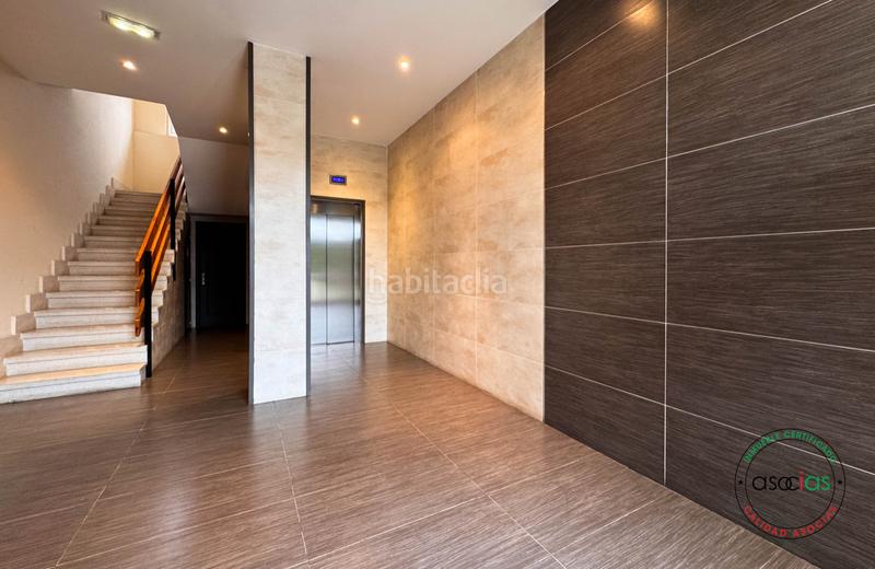 Foto c421e464-84b0-41db-9724-a507497629b4. Piso en Gijón - calle matilde de la torre 15 venta piso en zona Roces 2 dormitorios 2 baños luminoso y soleado en Gijón