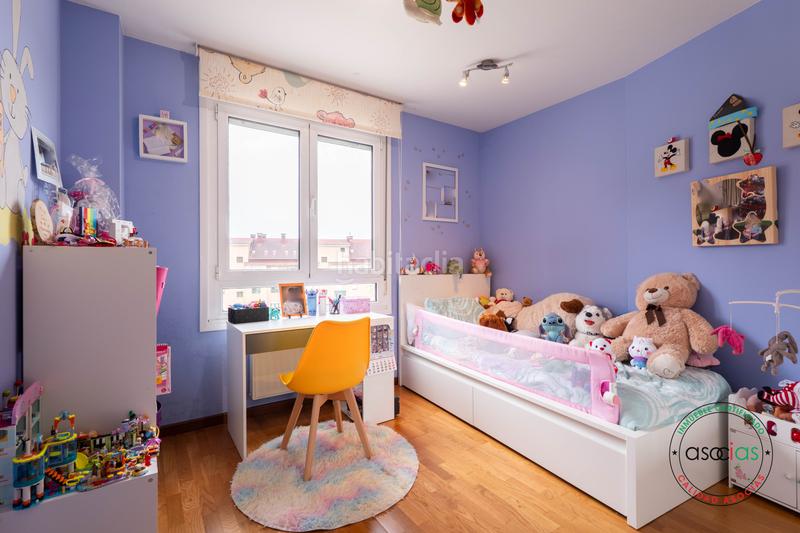 Foto fa157021-098a-4b43-b3c9-ac4646135cd6. Piso en Gijón - calle matilde de la torre 15 venta piso en zona Roces 2 dormitorios 2 baños luminoso y soleado en Gijón