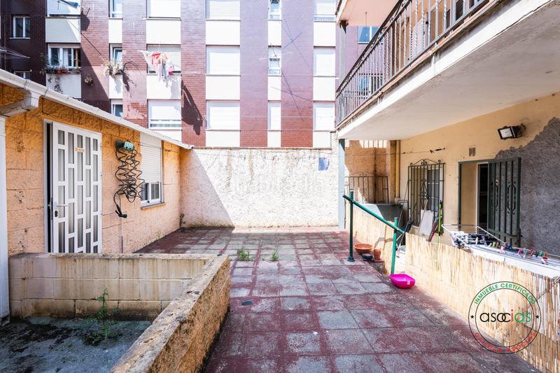 Foto 39abce26-27a5-4e63-b712-2ada13a9a062. Ático en Gijón - calle granados 14 oportunidad única de casa independiente en pleno corazón en Gijón