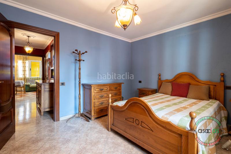 Foto 3b229c35-a0c3-44bd-8e05-d3a6c8b1e652. Ático en Gijón - calle granados 14 oportunidad única de casa independiente en pleno corazón en Gijón