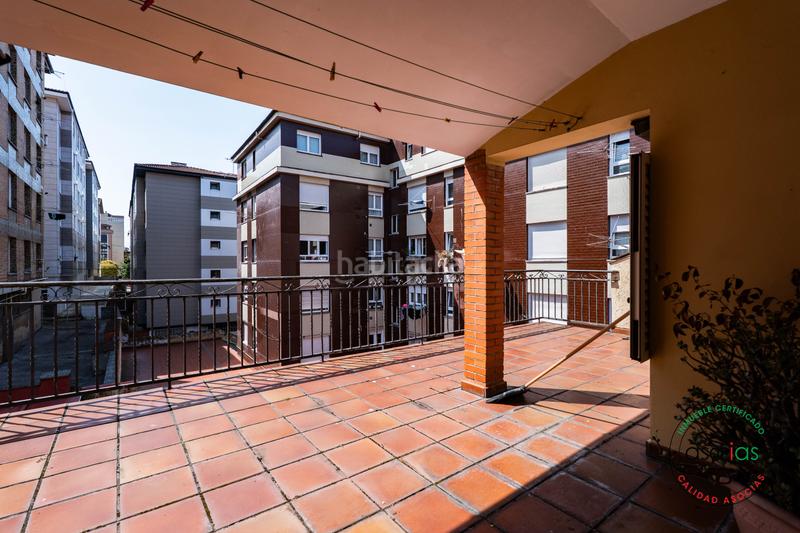 Foto c8dc65bf-8503-449f-b769-ffea85bd7722. Ático en Gijón - calle granados 14 oportunidad única de casa independiente en pleno corazón en Gijón