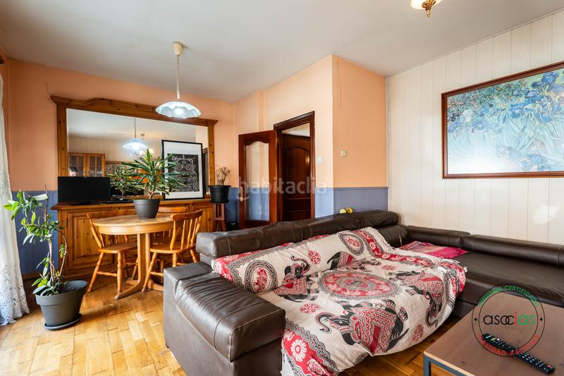 Foto e8e28e09-a94e-4bc5-ba1b-bd2b80d2b64a. Ático en Gijón - calle granados 14 oportunidad única de casa independiente en pleno corazón en Gijón