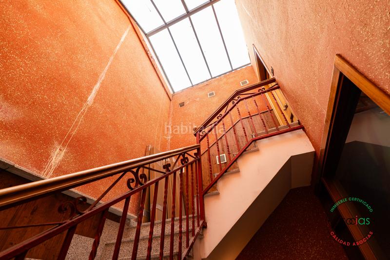 Foto f53208b2-3cce-40f6-95e4-9a1719645730. Ático en Gijón - calle granados 14 oportunidad única de casa independiente en pleno corazón en Gijón