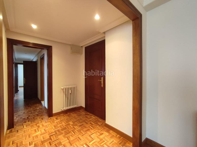Foto 0b502f3f-baf2-4e90-b804-163023096b2b. Alquiler piso fantástica vivienda en la calle celestino junquera. en Gijón