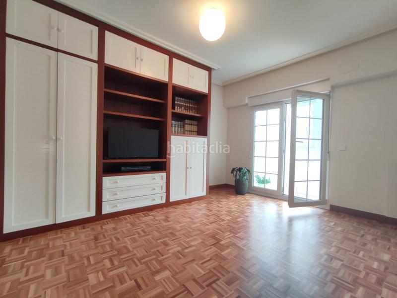 Foto 1d7a6fc4-f768-4c52-a8ef-8732d483edca. Alquiler piso fantástica vivienda en la calle celestino junquera. en Gijón