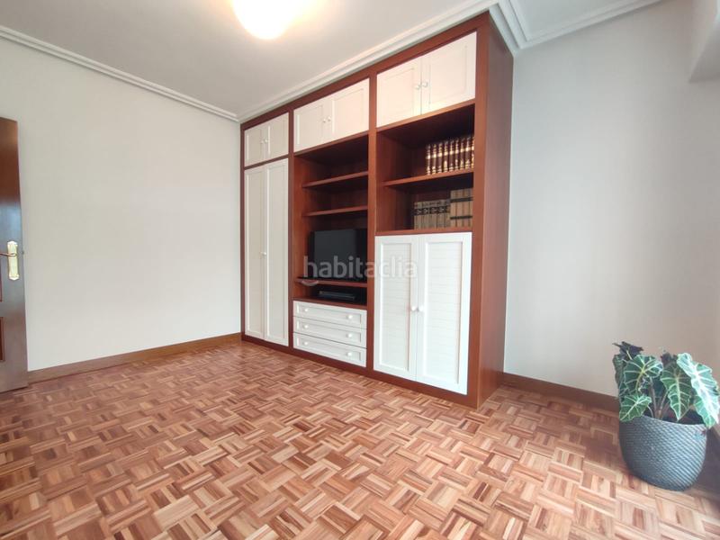 Foto 4fd52f40-8365-4e10-b380-226a908a95dd. Alquiler piso fantástica vivienda en la calle celestino junquera. en Gijón