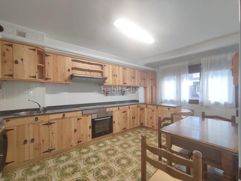 Foto cf017147-8cce-4c6f-9da5-2ddf316d7444. Alquiler piso fantástica vivienda en calle aguado en Gijón