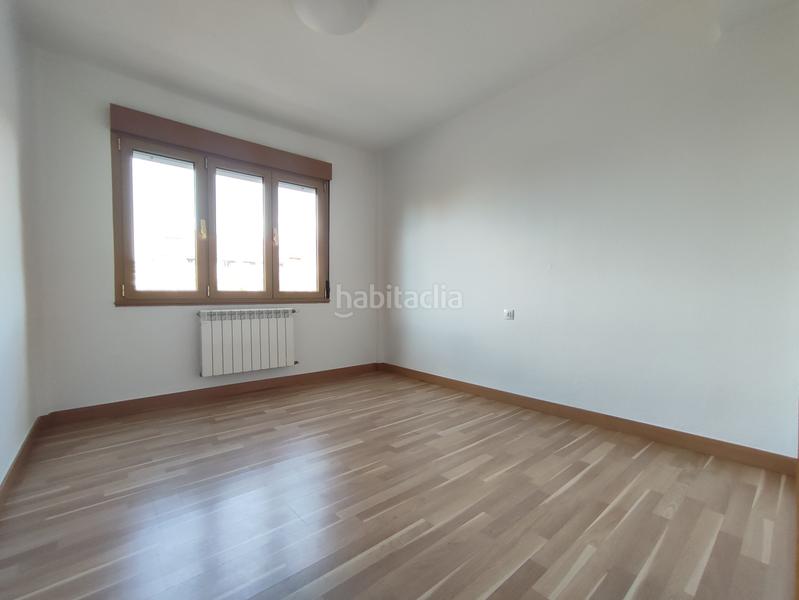 Foto 13444286-88a4-4922-995f-07831bf44477. Lloguer pis amb calefacció a La Calzada Gijón