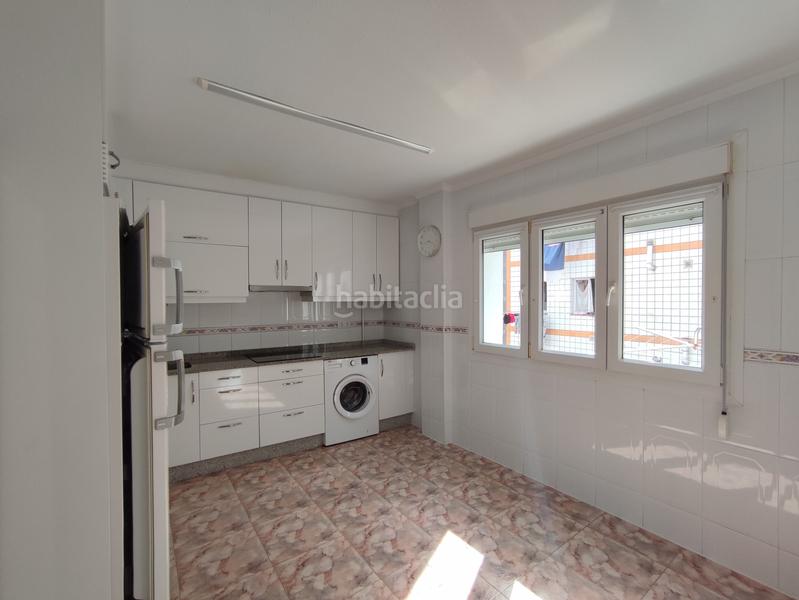 Foto 3c8f2413-d8ef-4e7e-a37d-6278ad4a8826. Lloguer pis amb calefacció a La Calzada Gijón