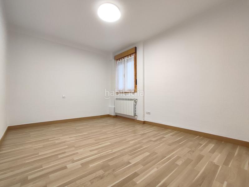 Foto 4556a45f-8bac-4069-b1e3-04082cf73952. Lloguer pis amb calefacció a La Calzada Gijón