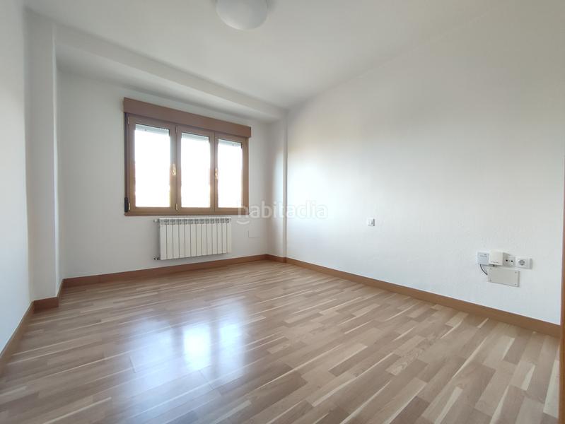 Foto 68c80c6b-7603-4bb9-beba-abc2b7c53ac1. Lloguer pis amb calefacció a La Calzada Gijón