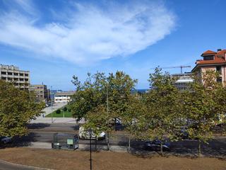 Location Appartement  Gijón - calle honduras. Fantástico piso en calle honduras, frente a la playa del arbeyal