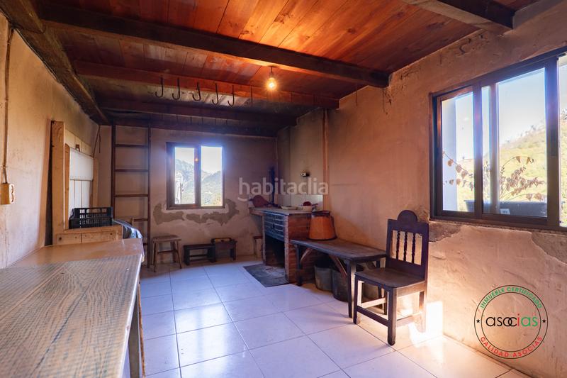 Foto 03cb4d42-a1be-4921-b3ba-959517eb6f4c. Casa in Caso - lugar la felguerina 5 in Caso