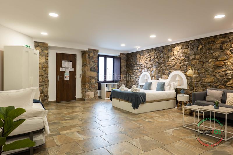 Foto 83252ceb-d0e6-4fc9-8cf0-704c494467ee. Pis a Gijón - calle de la vicaria 17 a Cimadevilla Gijón