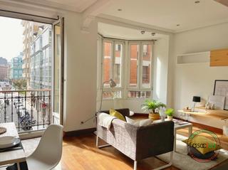 Pis a Gijón - calle marques de casa valdes 21. Piso de dos dormitorios en pleno centro y junto a la playa