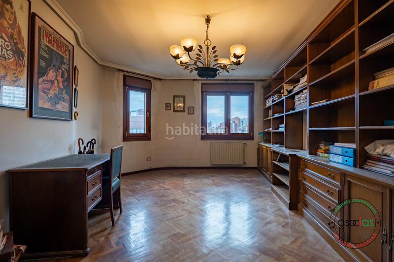 Foto c34201ad-faf3-4ba1-9bb6-503c9731d3b6. Pis a Gijón - avenida schulz 1 a Centro Gijón