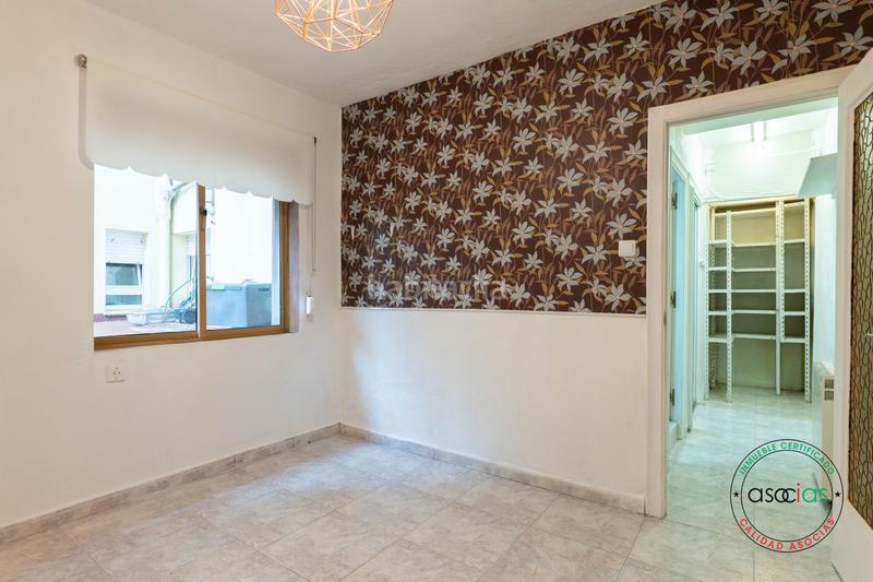 Foto cca3037a-b902-40f3-abe7-bf2261a9542b. Flat with heating in El Coto Gijón