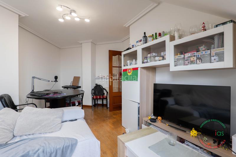 Foto 41204430-7e0d-40ff-8725-c203354700cb. Pis a Gijón - calle ramon y cajal 72 a Ceares Gijón