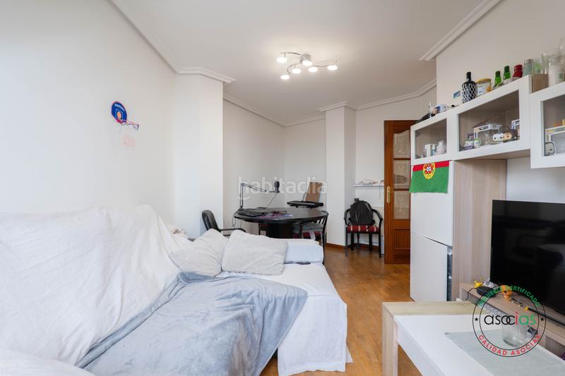 Foto 6830353a-a9da-40e9-8764-ce6e23031b9b. Pis a Gijón - calle ramon y cajal 72 a Ceares Gijón