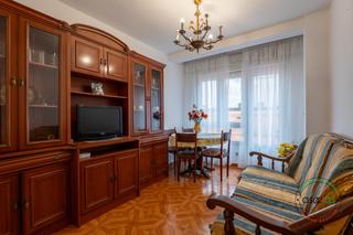 Etagenwohnung  Gijón - calle feijoo 56. Piso de dos dormitorios en el coto con terraza amplia