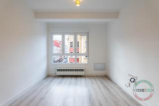 Appartamento in Gijón - calle ramon y cajal 25. Piso reformado a la venta en calle ramón y cajal