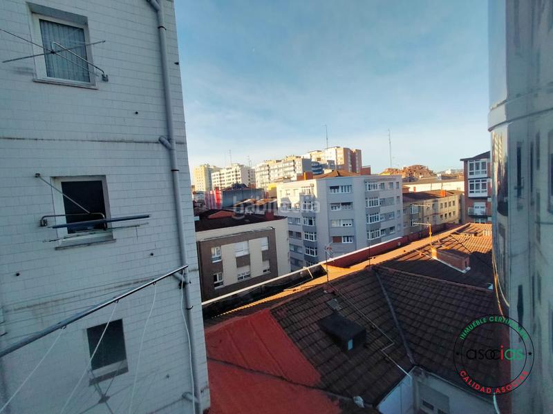 Foto 2ef73c0f-951e-4ba3-83da-679cb595246e. Piso en Gijón - calle adaro 15 venta de piso en avda. constitucion en Gijón