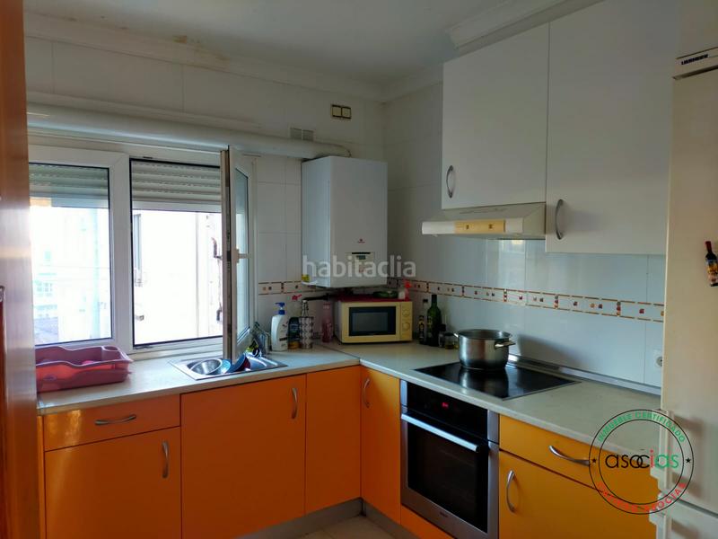 Foto 801f6e42-41b4-4124-ae7e-6e4e8a0463e8. Piso en Gijón - calle adaro 15 venta de piso en avda. constitucion en Gijón