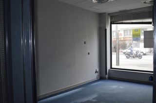 Lloguer Local Comercial  Avenida de castilla. Local en avenida castilla.