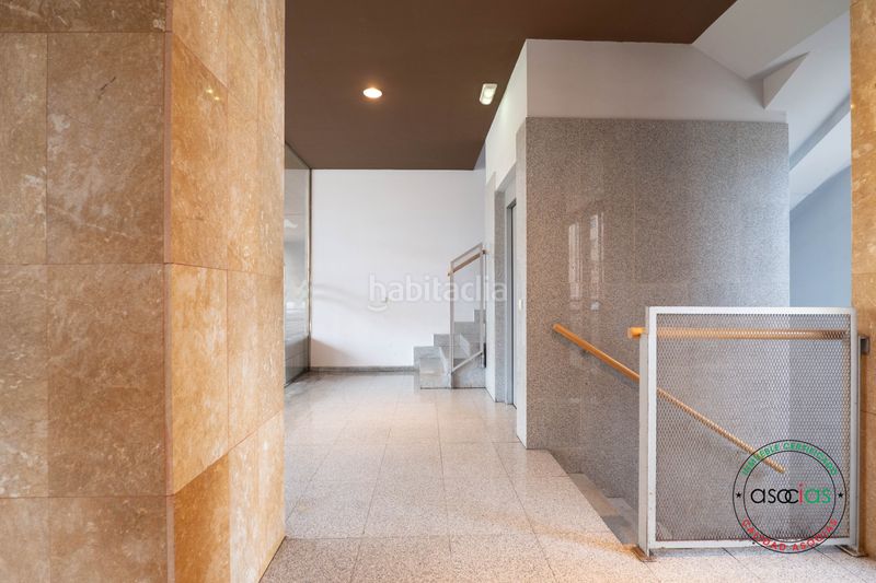 Foto db2f92ac-29f7-499c-953f-62594b1dd000. Piso en Gijón - calle manolo quiros 7 dúplex para entrar a vivir de tres dormitorios, salón, cocina, plaza de garaje y trastero en Gijón