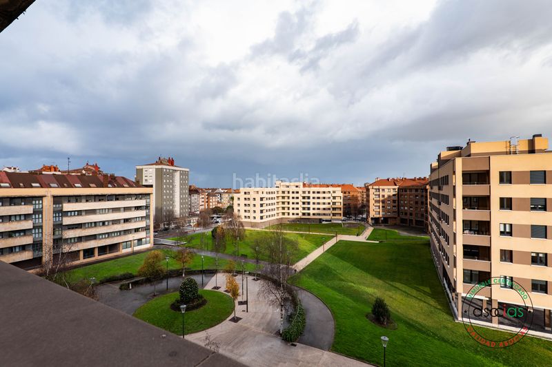 Foto dc6b4e80-3c6d-439d-8624-f64c8a6bdeca. Piso en Gijón - calle manolo quiros 7 dúplex para entrar a vivir de tres dormitorios, salón, cocina, plaza de garaje y trastero en Gijón