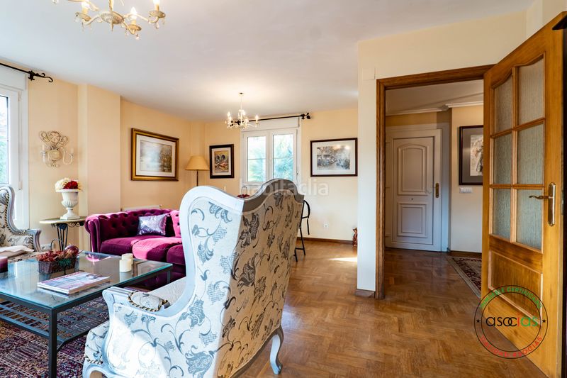 Foto 178a397e-3e8b-4c9d-933b-f361079ed01c. Casa aparellada a luanco - calle la fumienta 7 a Gozón