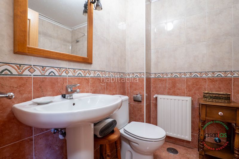 Foto 1ccae5ce-3108-4f1e-a3e2-4dd87ac1e7f9. Casa aparellada a luanco - calle la fumienta 7 a Gozón