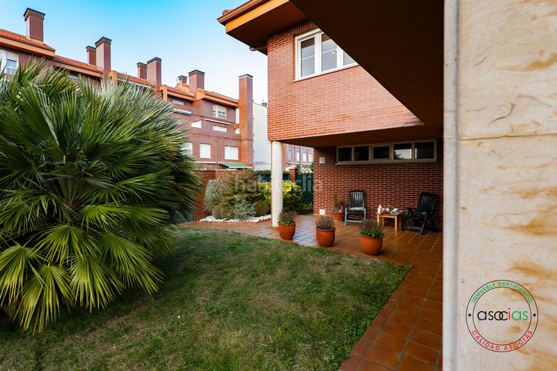 Foto 3216c8b5-9a39-47f7-b29f-981ab31fd370. Casa aparellada a luanco - calle la fumienta 7 a Gozón