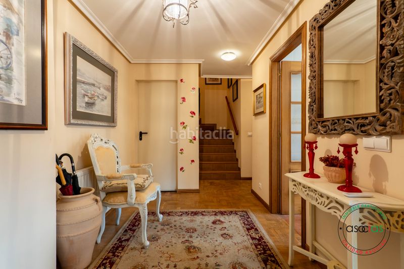 Foto 9c51f4f1-47f8-499a-8b21-7b63f9230125. Casa aparellada a luanco - calle la fumienta 7 a Gozón