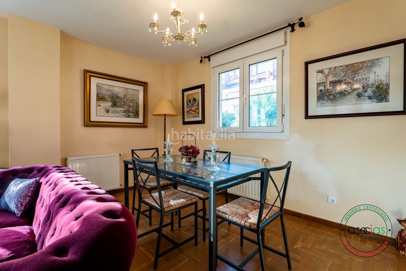 Foto da6cae3c-9809-45df-8b10-c04b8ae62e99. Casa aparellada a luanco - calle la fumienta 7 a Gozón