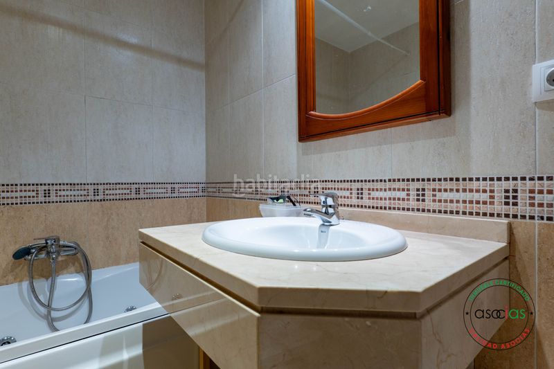 Foto 03e4a3fd-cfcd-4521-a950-de088368ab40. Pis amb calefacció aparcament a Tremañes Gijón