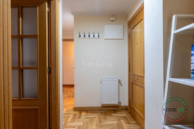 Foto 2701f2ff-0d55-4bb4-85f8-171071a91c94. Pis amb calefacció aparcament a Tremañes Gijón