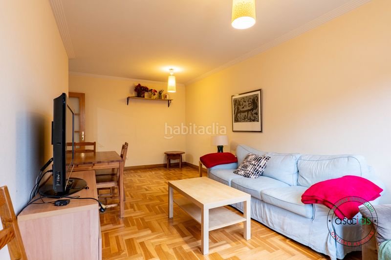 Foto 845582c2-4f22-4ae7-ba1e-95245b680868. Pis amb calefacció aparcament a Tremañes Gijón