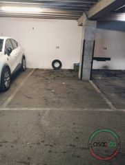 Autoparkplatz  Gijón - calle calderon de la barca 4. Plaza de garaje en calderon de la barcacoto coche grande