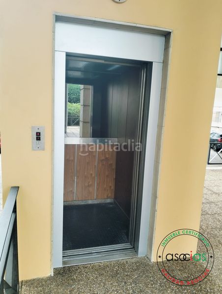 Foto b452eedf-7fbc-4f8e-a303-05361a404b47. Aparcament cotxe a El Coto Gijón